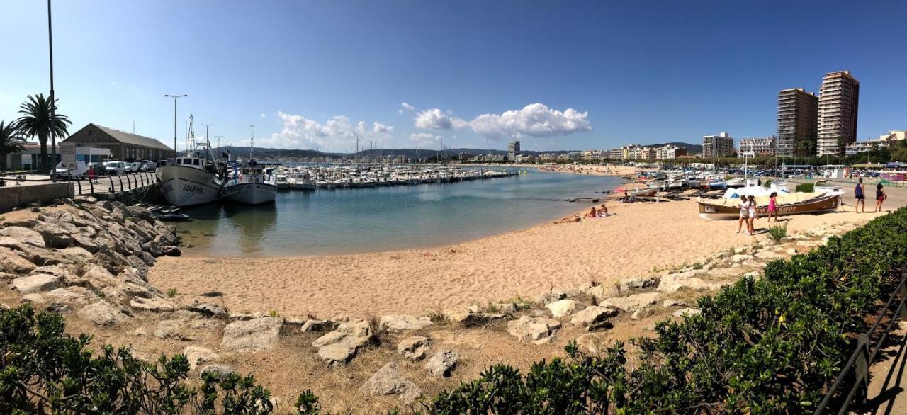 Apartamento Nuevo Centrico Frente Al Mar En Паламос Екстер'єр фото